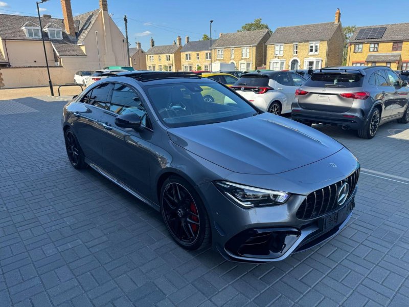 MERCEDES-BENZ CLA