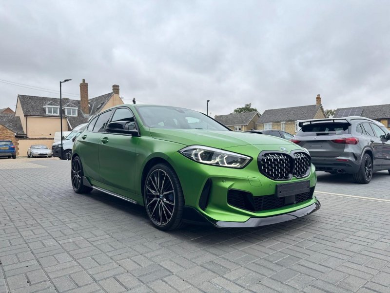 BMW 1 SERIES